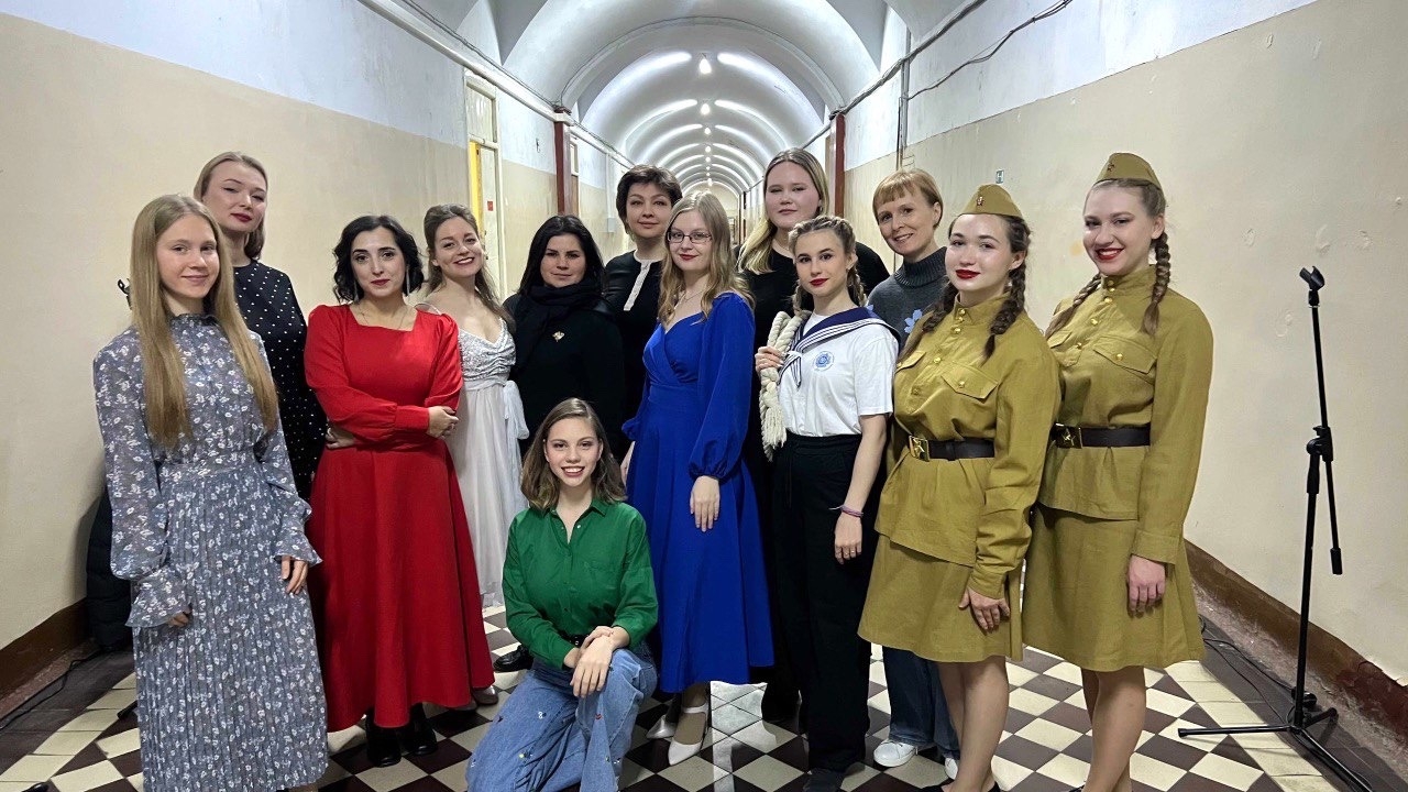Артисты Студенческого дворца культуры РГПУ им. А. И. Герцена выступили перед защитниками Отечества в Кронштадте