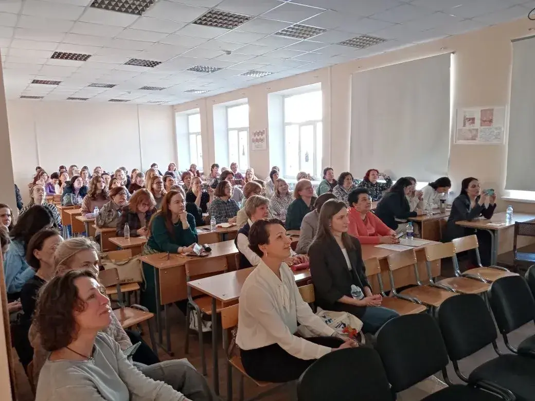 ПМОФ-2026: Более 120 человек стали участниками семинара об использовании ИИ в раннем обучении иностранным языкам