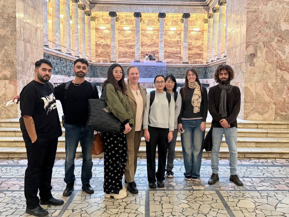 «Кто живёт в России?» Иностранные студенты в Российском этнографическом музее