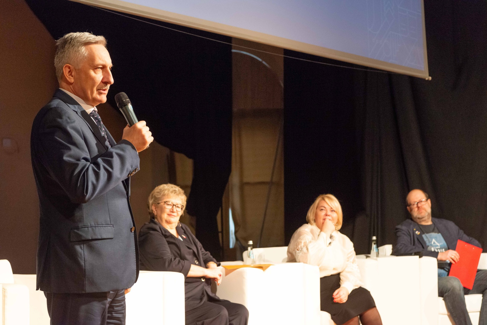 Преподаватели юридического факультета посетили форум «Социальные инициативы женщин в реализации национальных проектов»