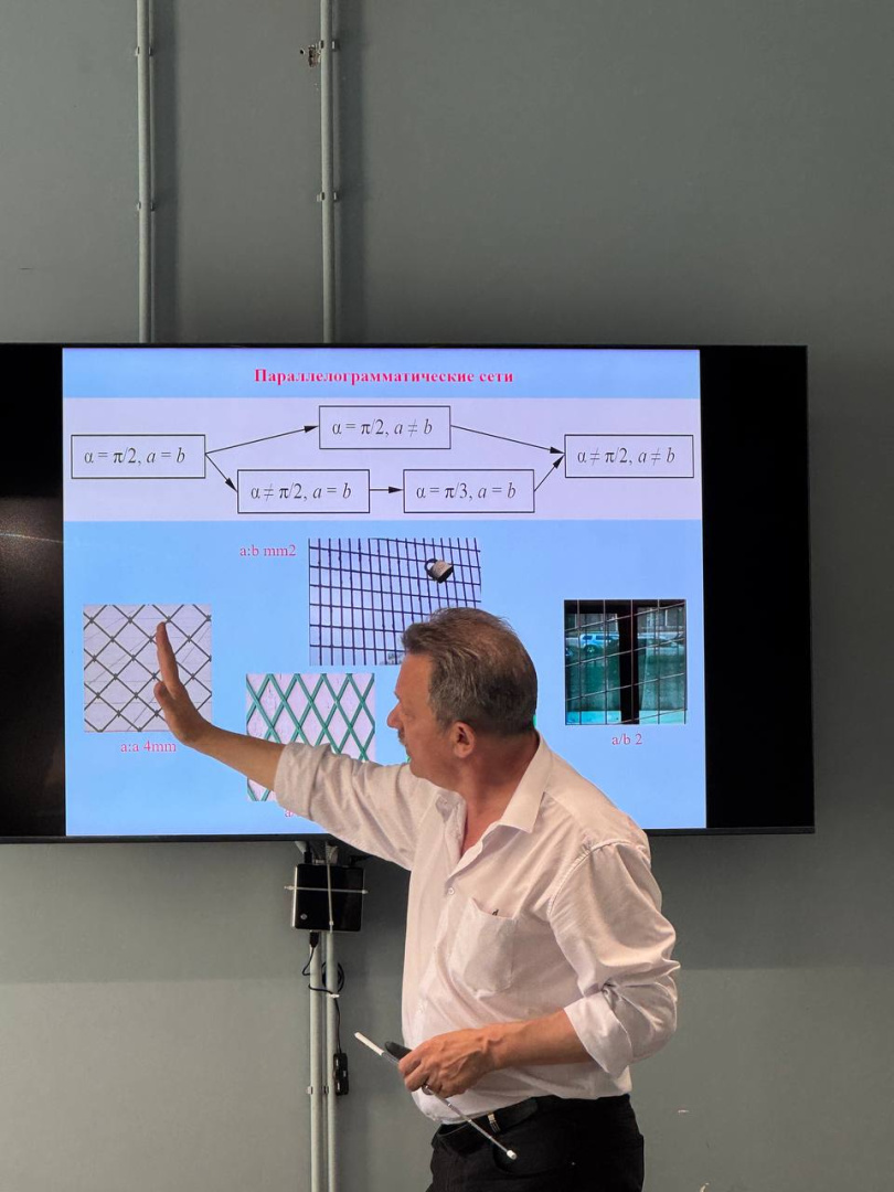 Новый взгляд на Петербург: что кристаллография может рассказать о решетках города