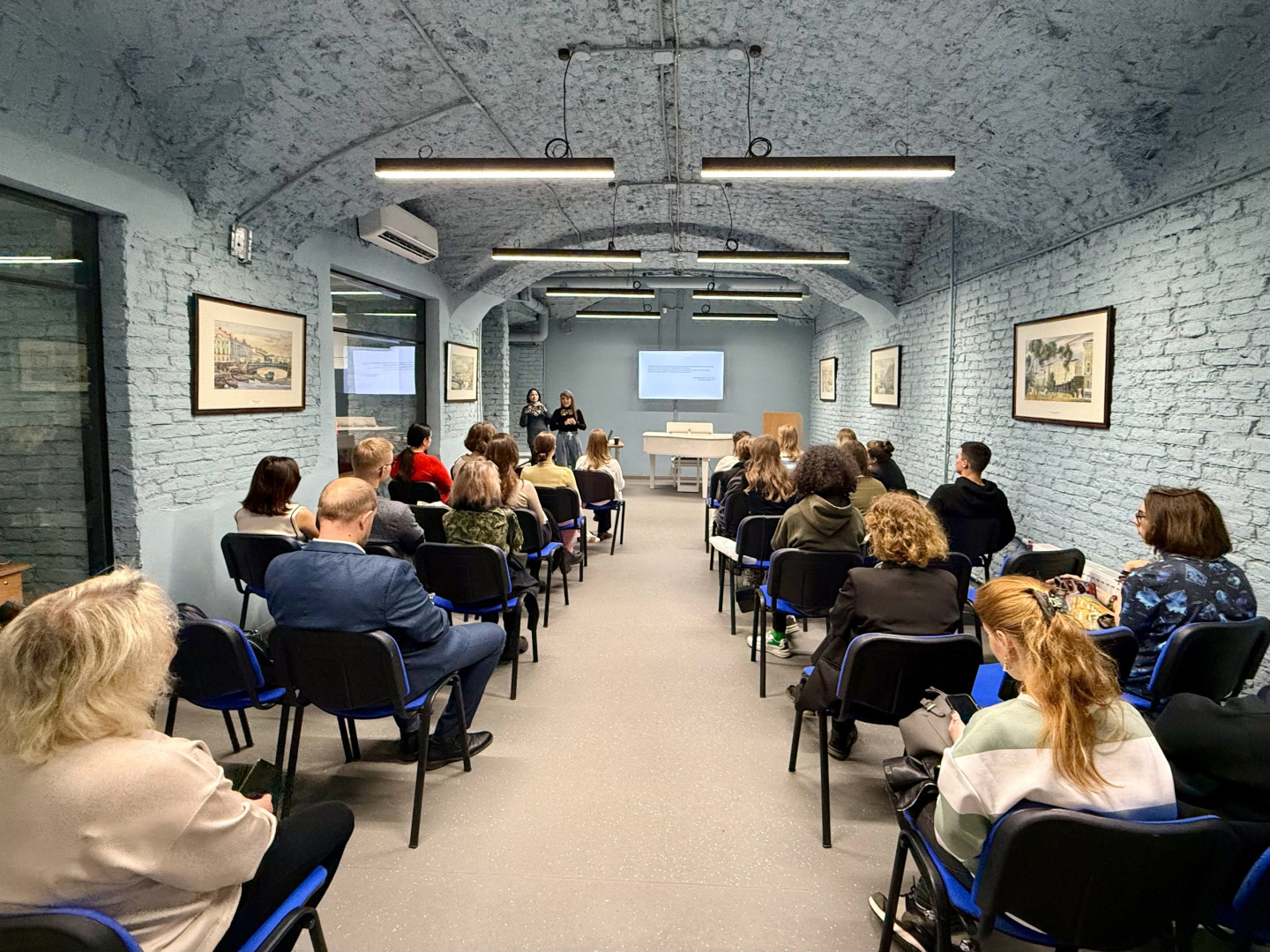 Первая лекция цикла «Искусство ХХ века» о раннем европейском авангарде в живописи собрала более 30 благодарных слушателей