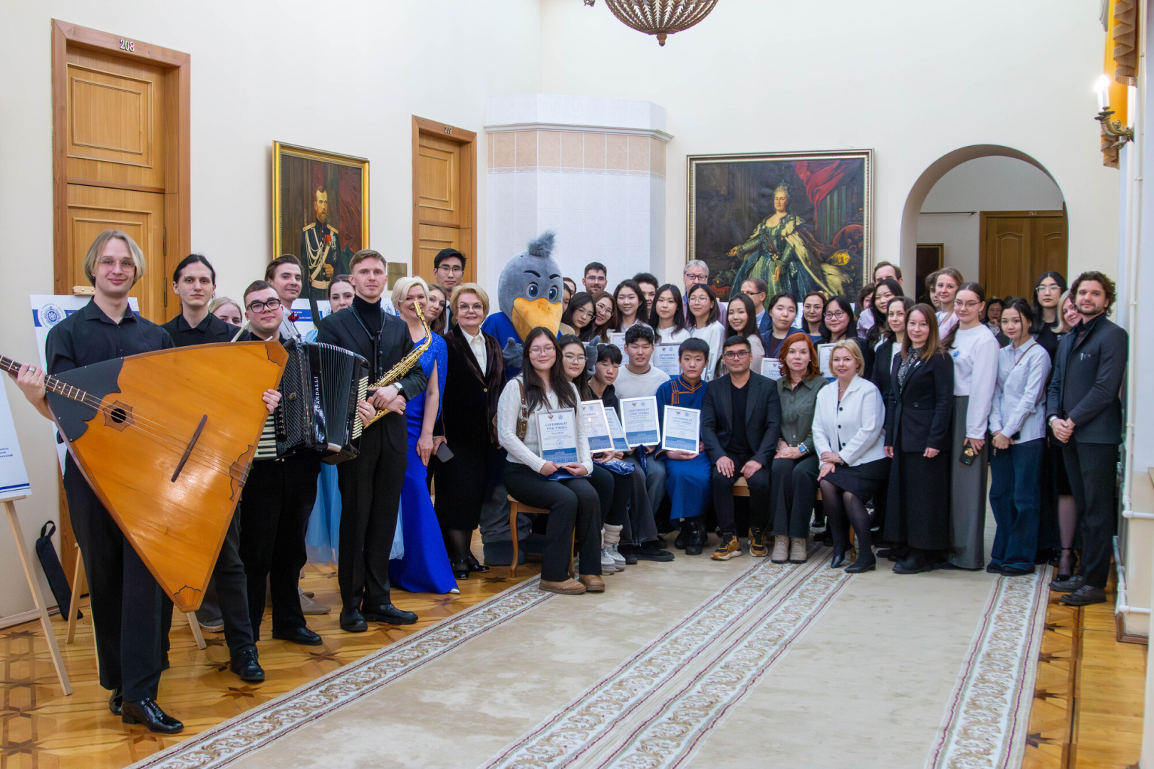 Старшеклассники из Монголии получили сертификаты зимней школы Герценовского университета