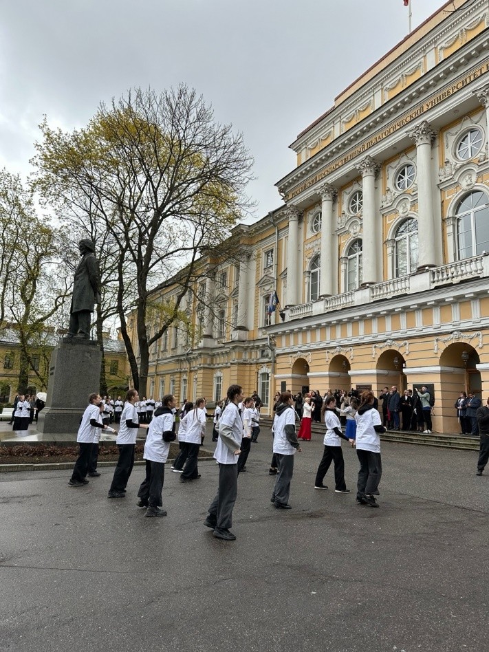 Picture2.jpg