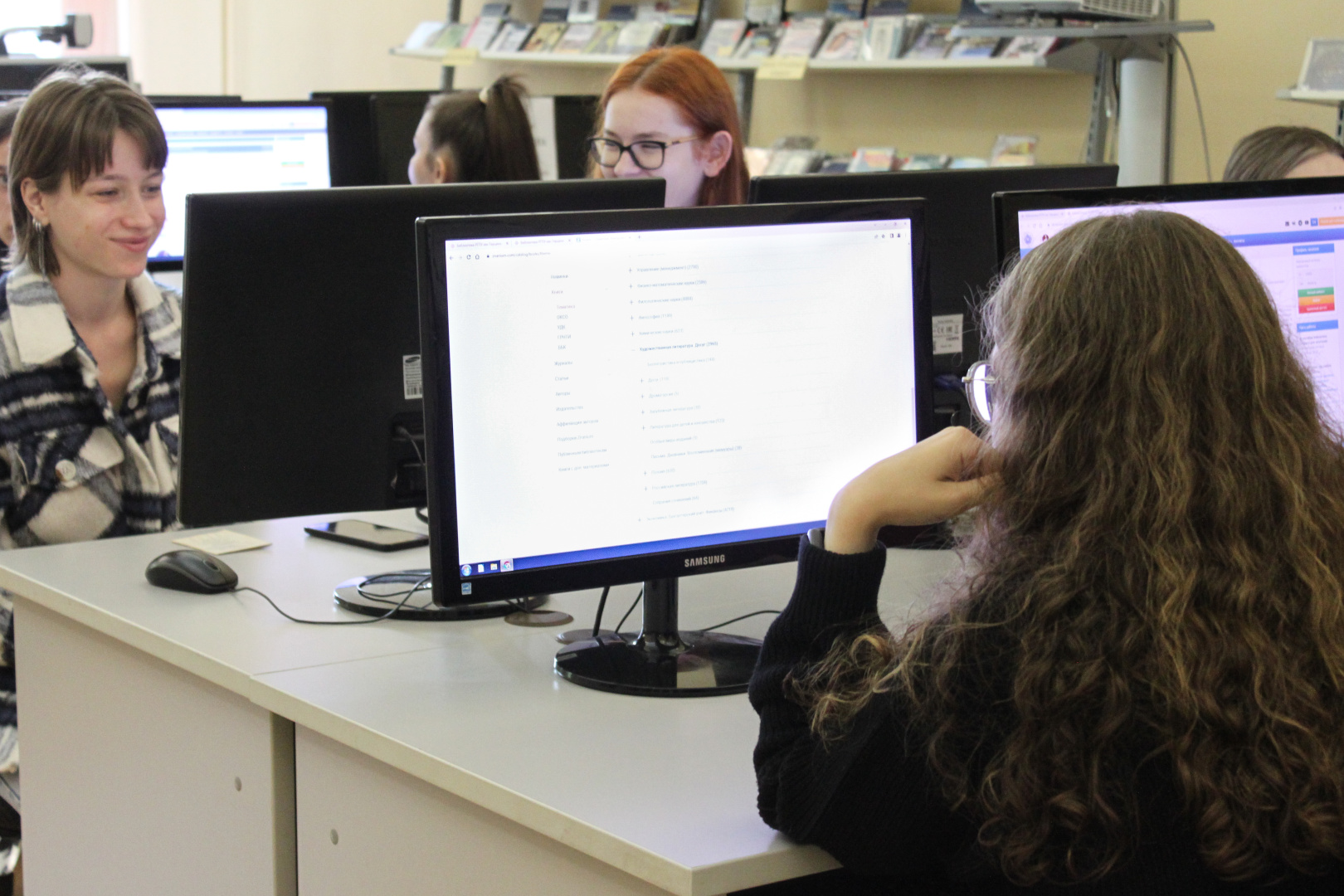 РГПУ им. А. И. Герцена вошел в топ-3 самых читающих вузов России