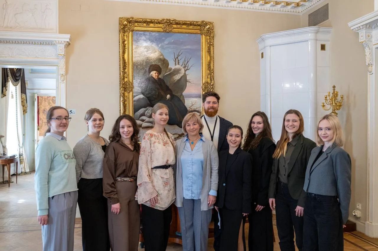 В этом марте студенты нашего института оказались за кулисами музейного мира, где оживают страницы истории