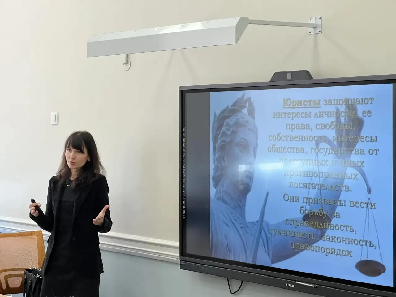 nnA_18PdHU2qPGs4ODFGtN1u4gPYz_ytEo2hqZk3g2SPk9Zn19IWXqAZRLrjGIqFpxroMkbvg8n9_FW48ab__1B- (1).jpg