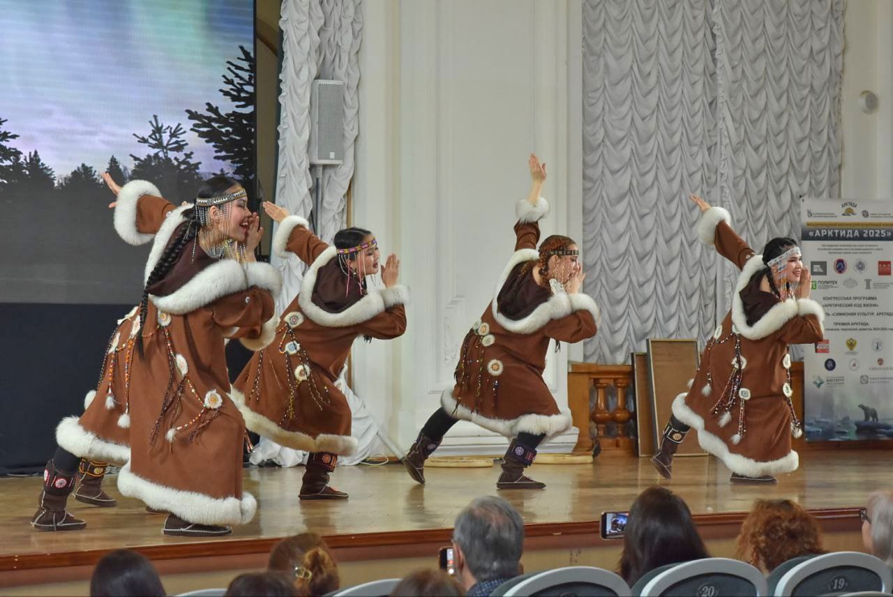 В Санкт-Петербурге впервые прошёл Международный арктический культурный форум «АРКТИДА 2025»
