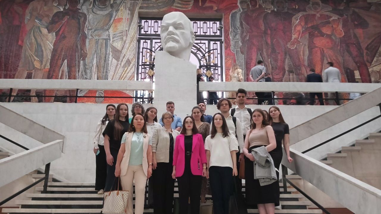 Студентки института истории и социальных наук стали участницами III Молодежного форума Памяти