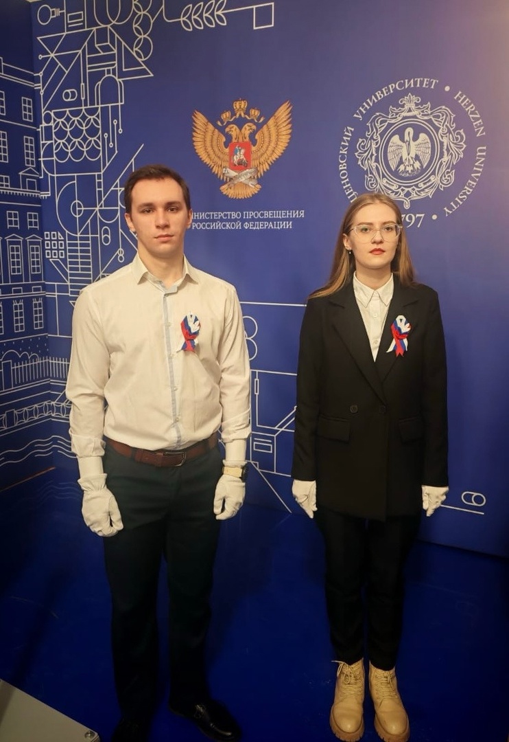 u-9q0gFnyn8.jpg