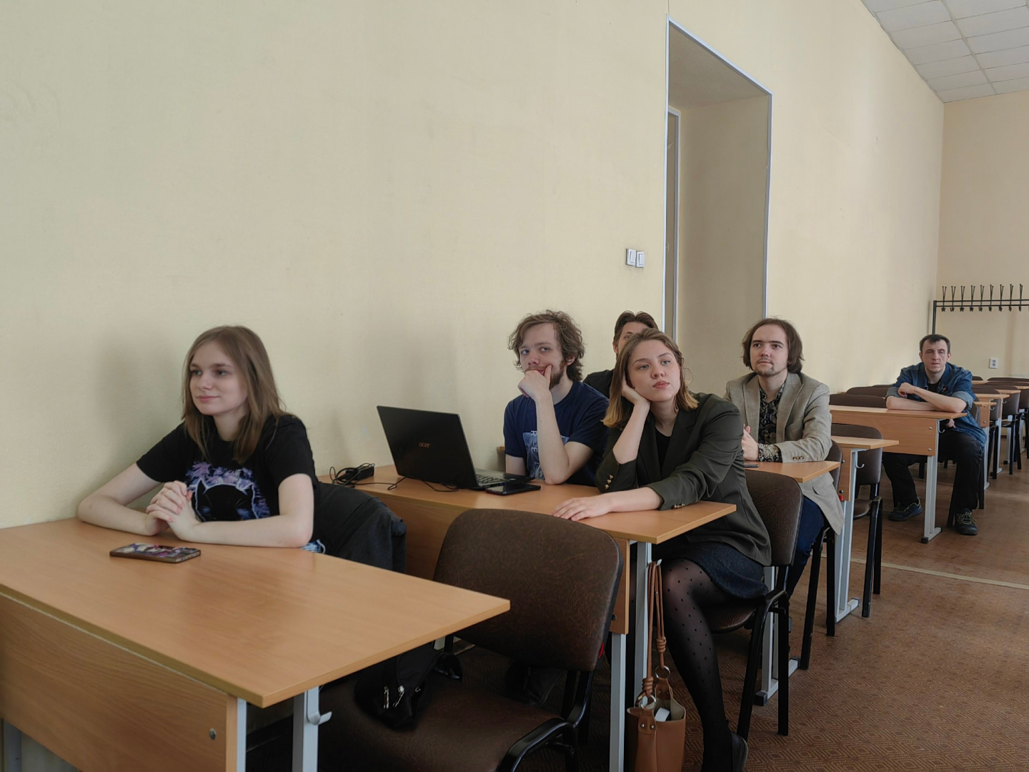 k12XNCCpJAE - Sergey Komarov.jpg