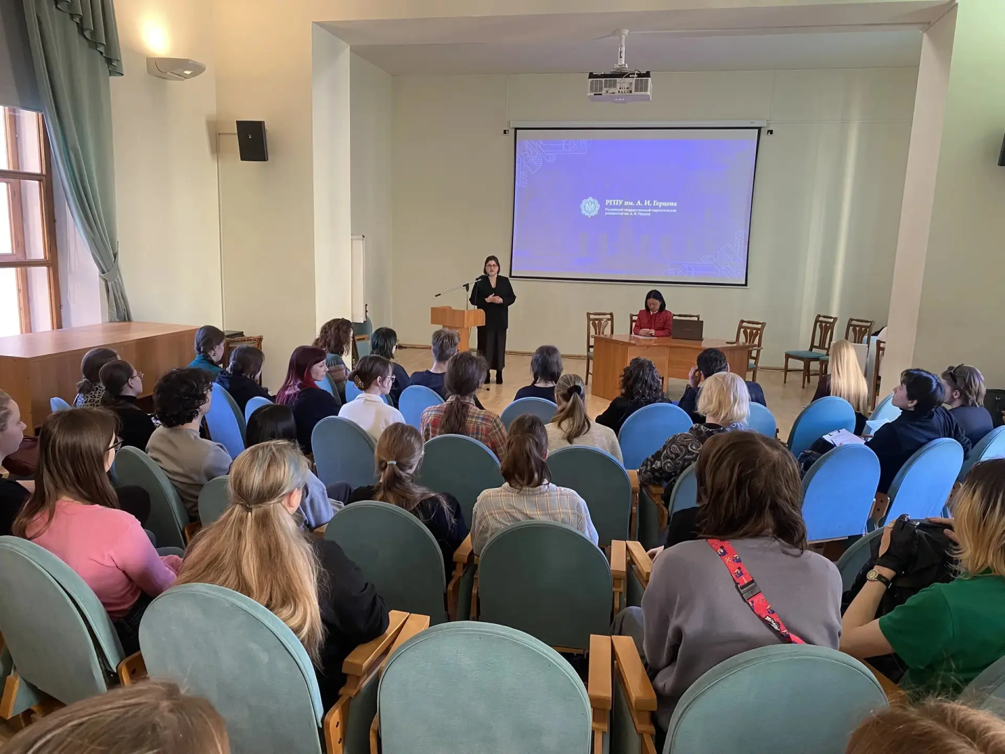 Эксперты обосновали важность формирования культурной идентичности у студентов, изучающих восточные языки