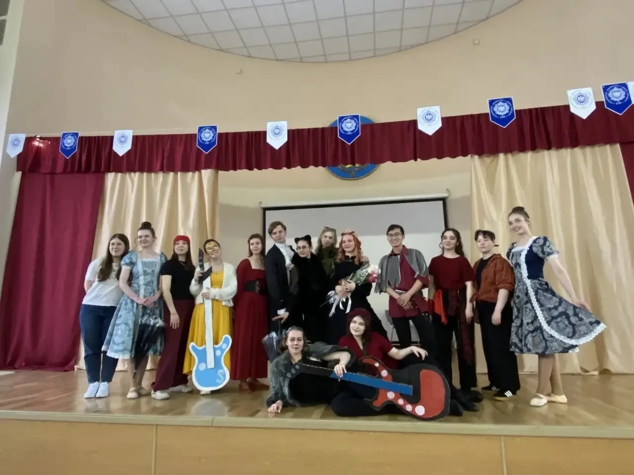 Студенческий совет института детства представил спектакль «Бременские музыканты»