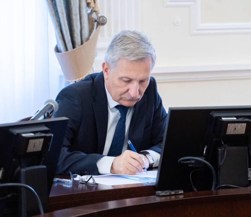Тарасов СМИ.png