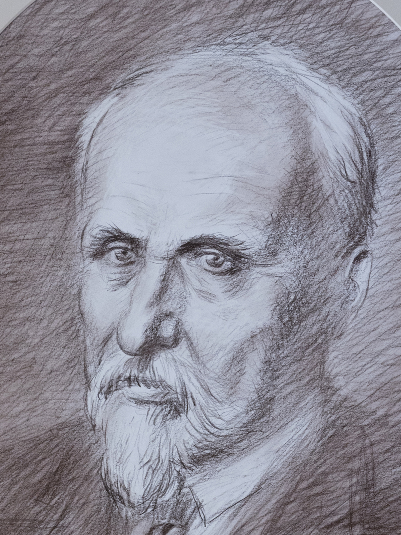 комаров.jpg