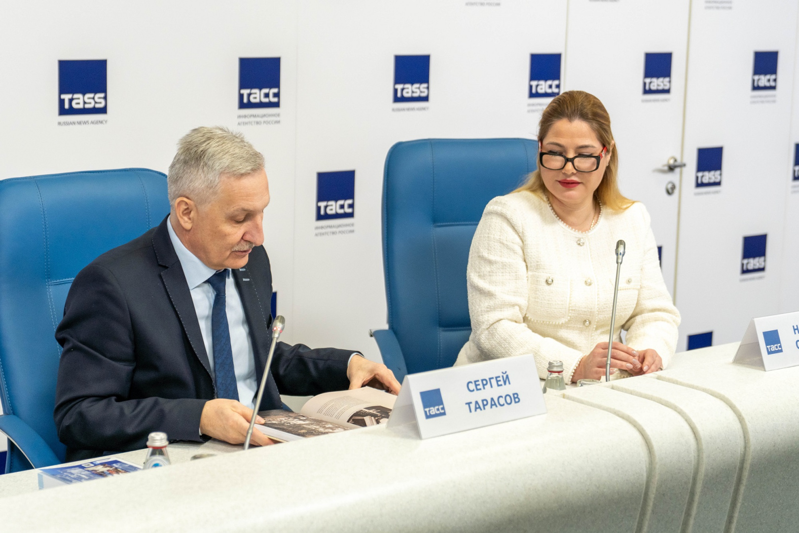 РГПУ им. А. И. Герцена передал Муромскому пединституту учебники по психологии и философии