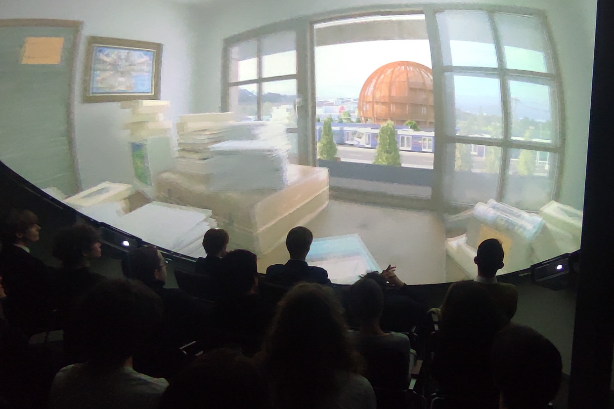 Институт физики организовал экскурсию в учебные и научные лаборатории для учащихся двух школ Санкт-Петербурга