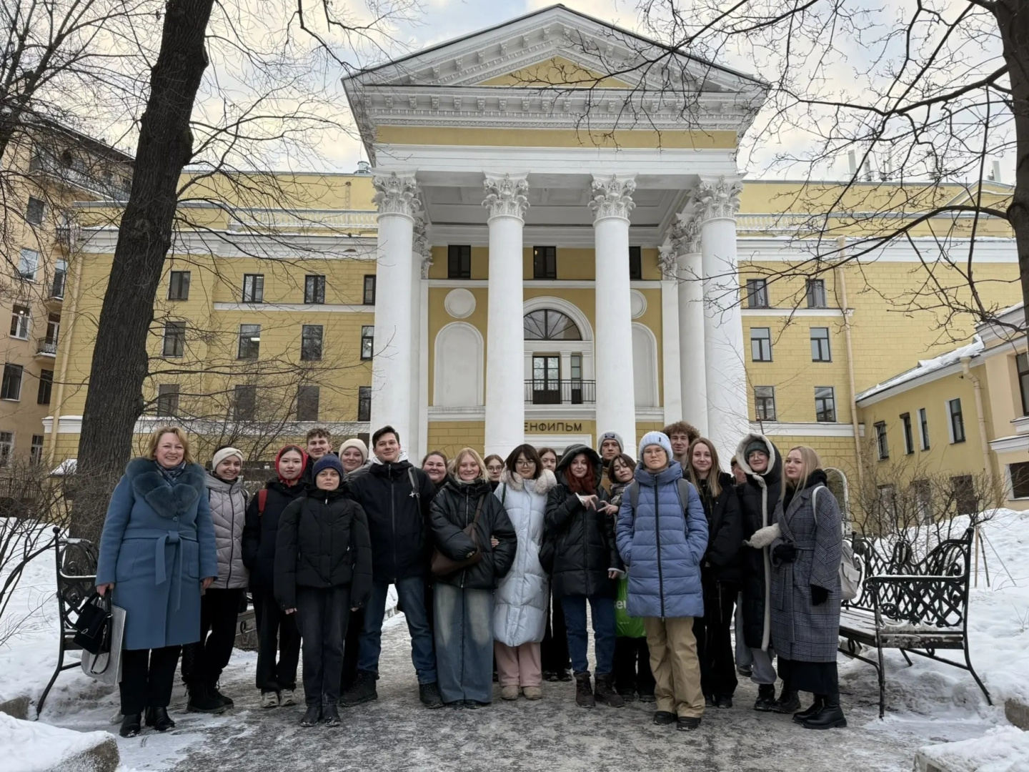 Первокурсники посетили выставку «Пропавшие в кинохронике»