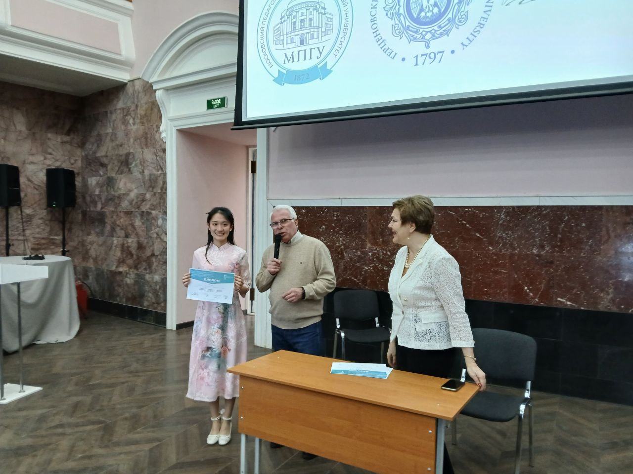 05.jpg