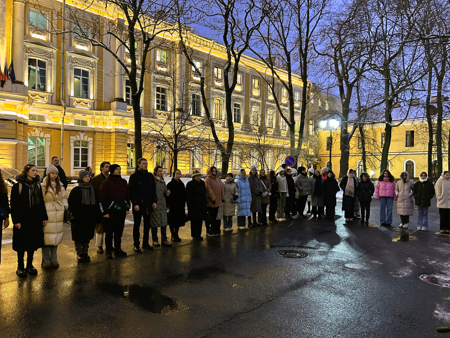 25.12 1.jpg