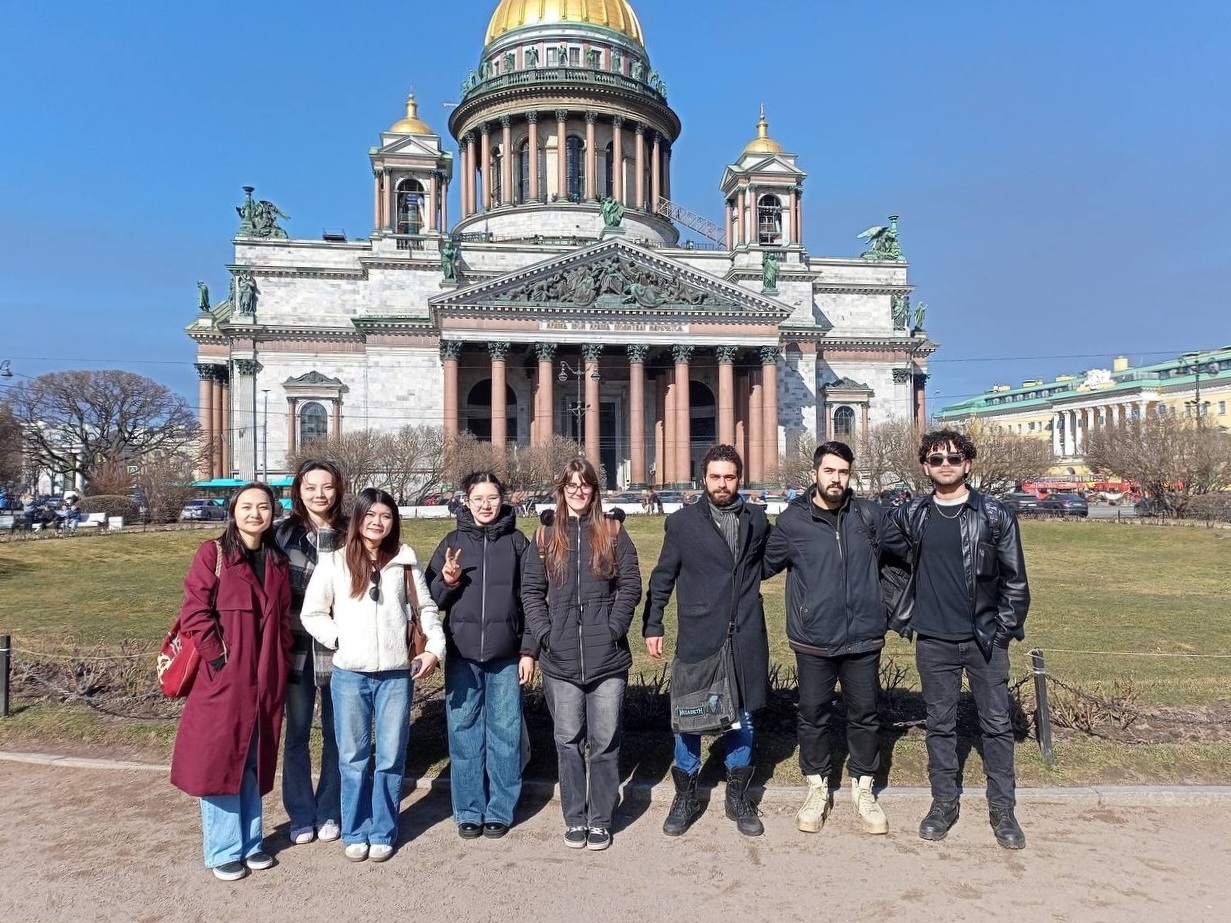 Культурный сезон продолжается