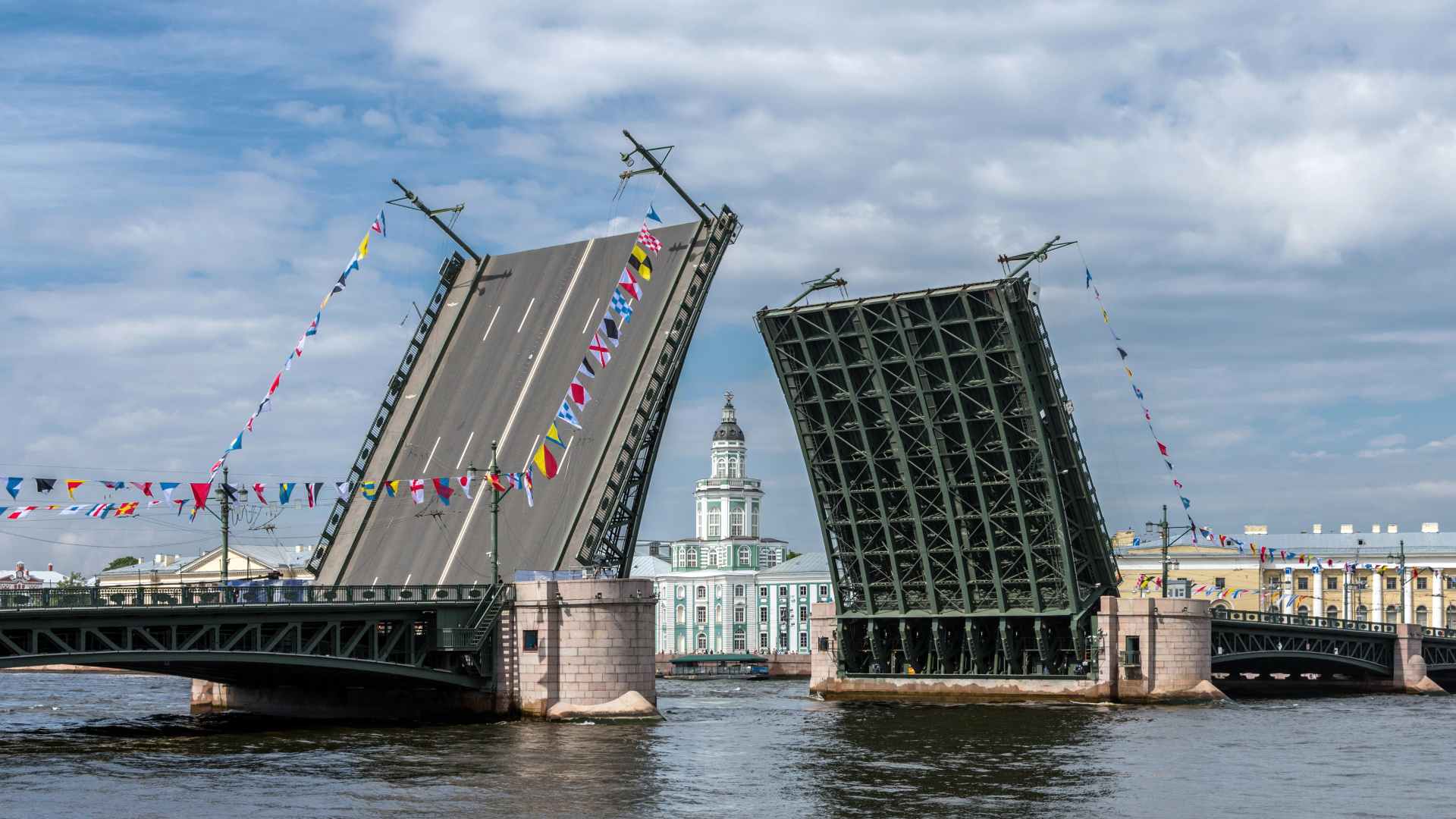 Герценовцы подготовили творческий подарок ко Дню рождения любимого города