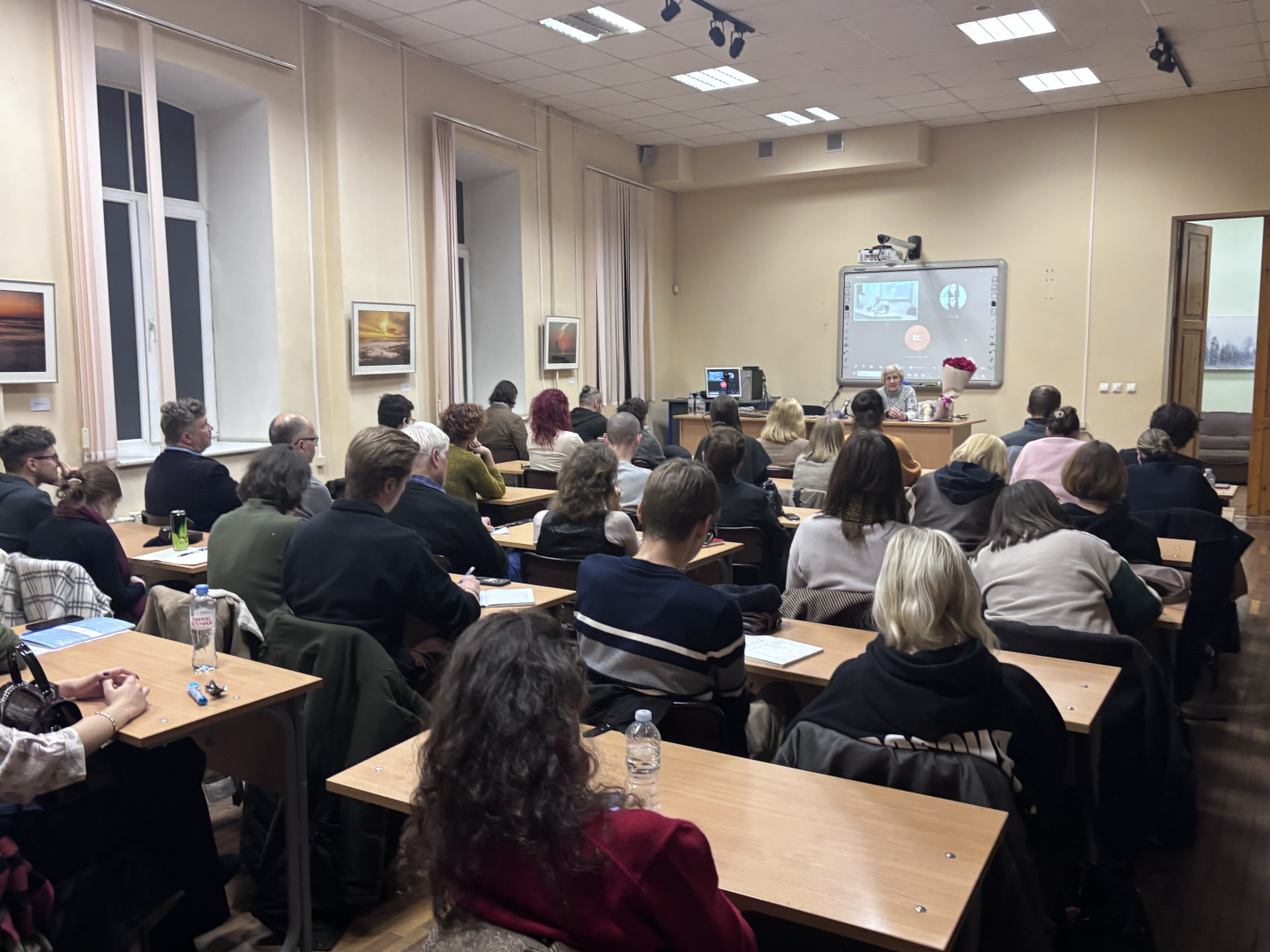 В институте философии человека прошла открытая лекция Алисы Петровны Валицкой