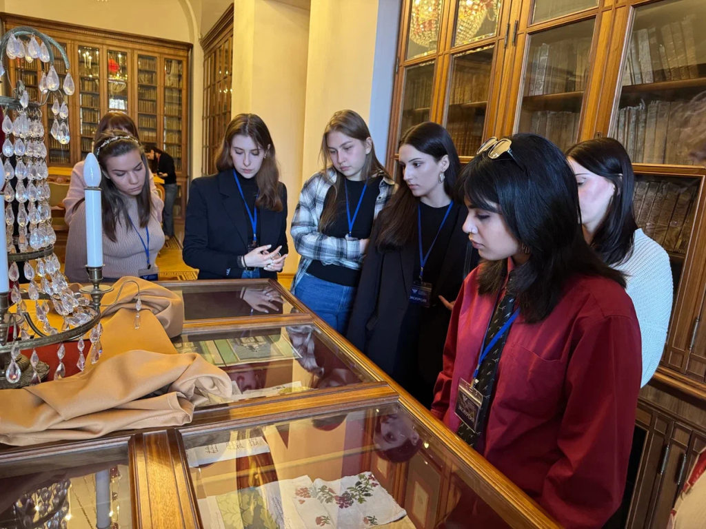 Экскурсия в Российскую национальную библиотеку