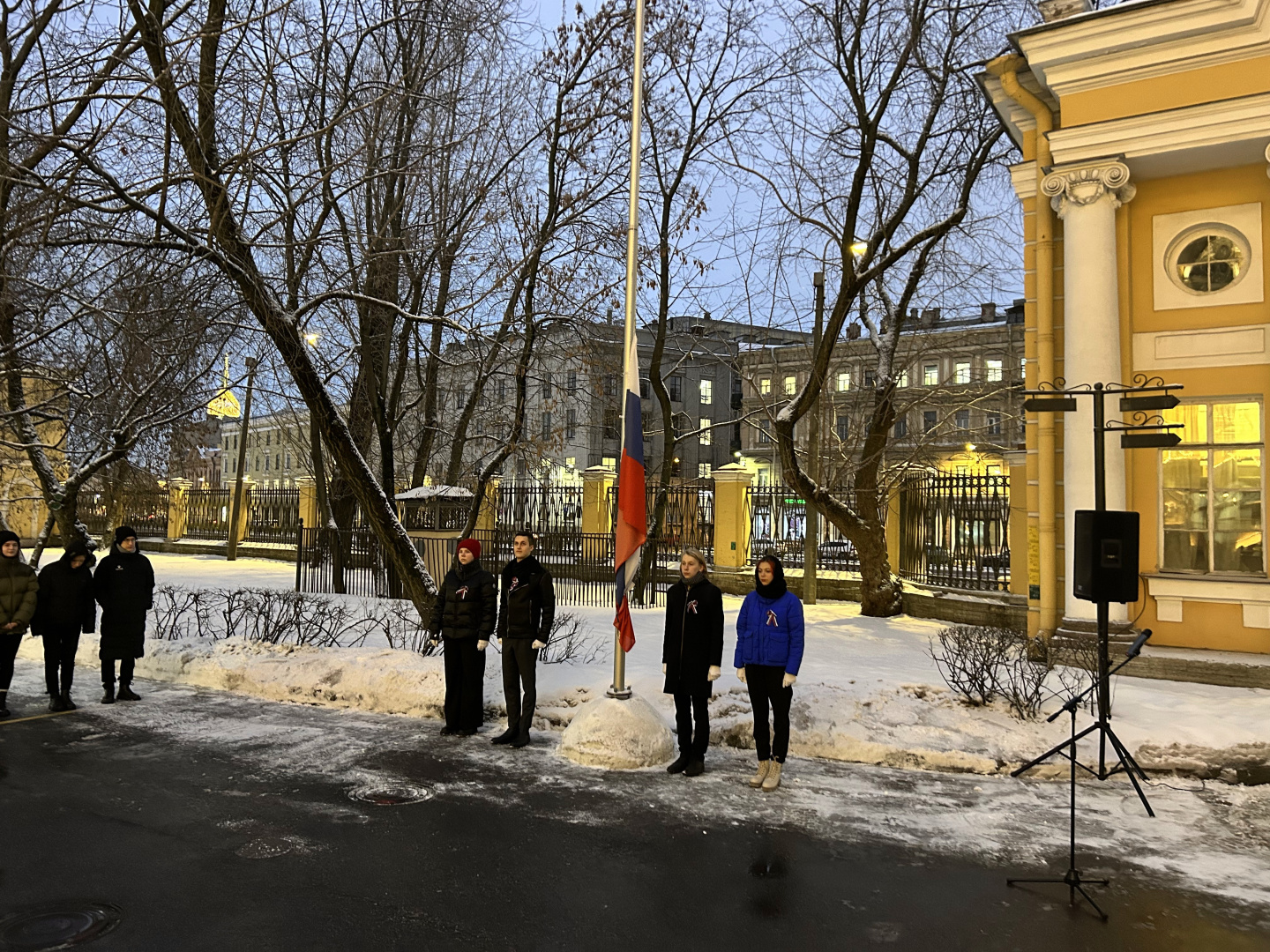 25 декабря состоялась заключительная в этом году торжественная церемония поднятия флага в Герценовском университете