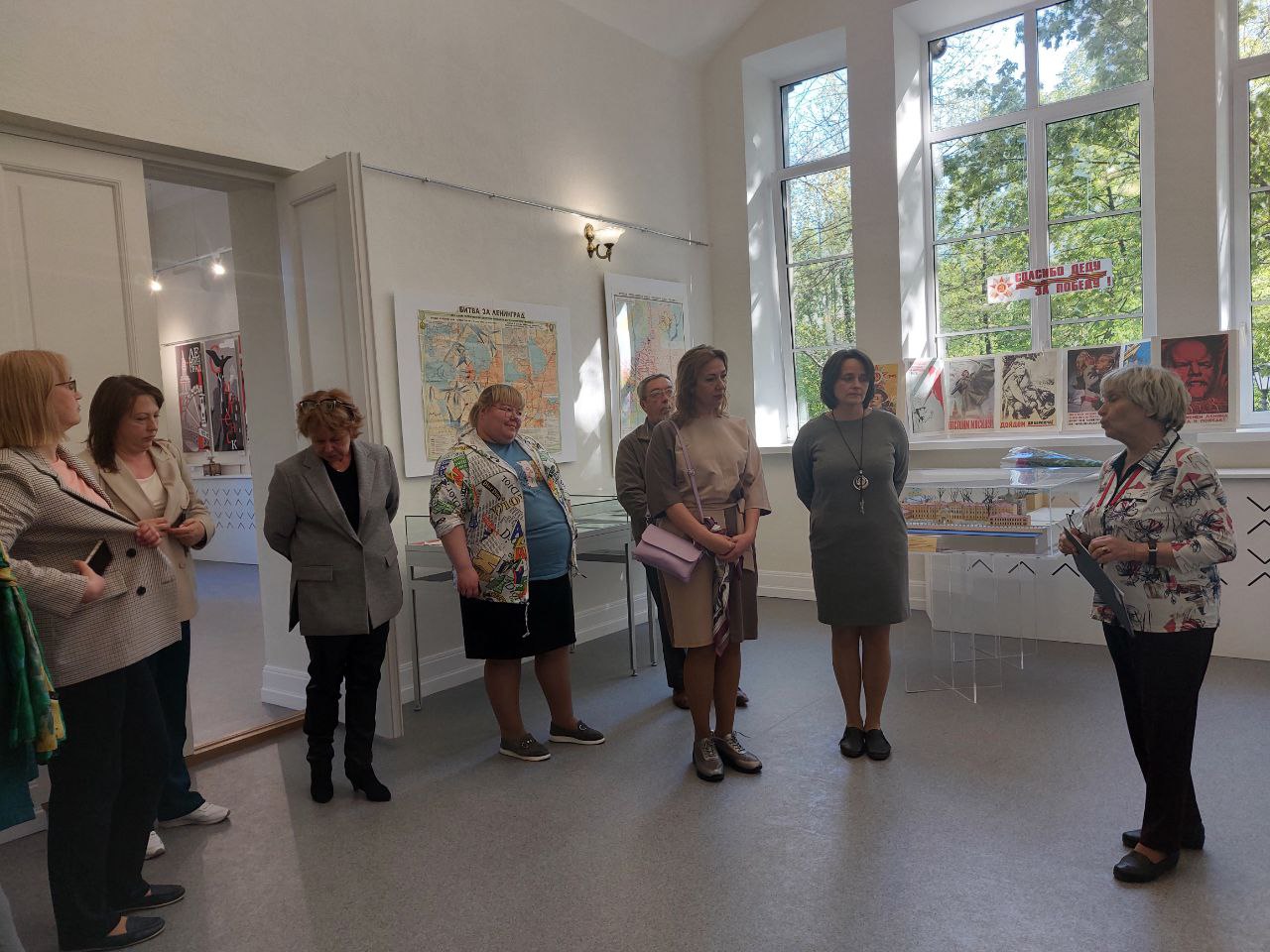 Сотрудники Института экономики и управления посетили выставку "Герценовцы о войне"