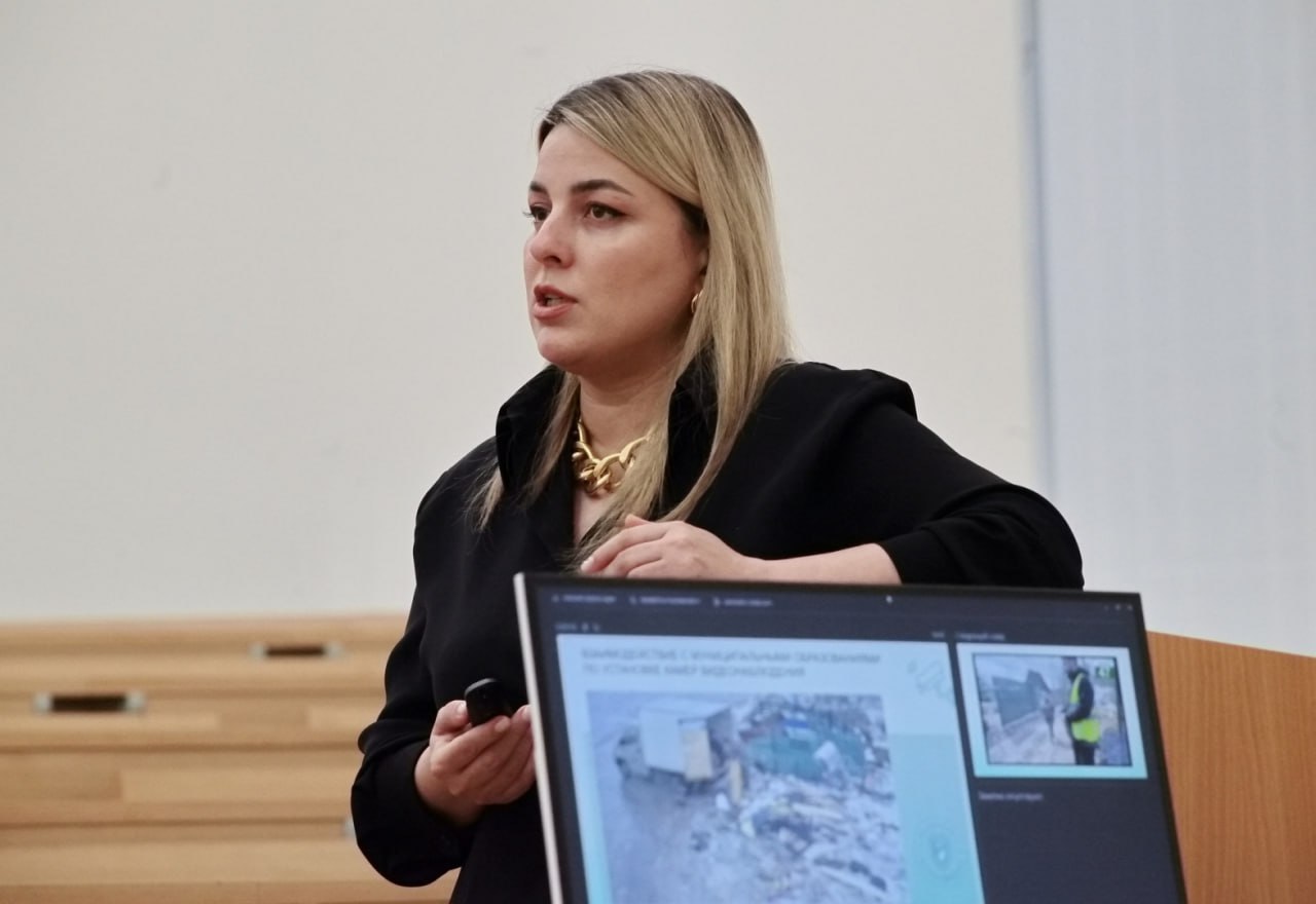 15 октября 2025 года обучающиеся факультета биологии встретились с Председателем Комитета государственного экологического надзора Ленинградской области