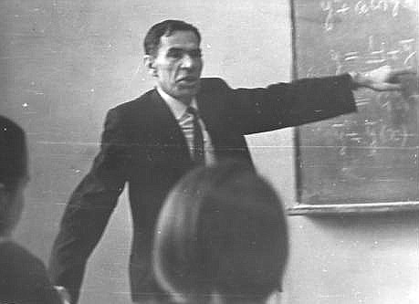 Г. Я. арешкин на занятии.jpg