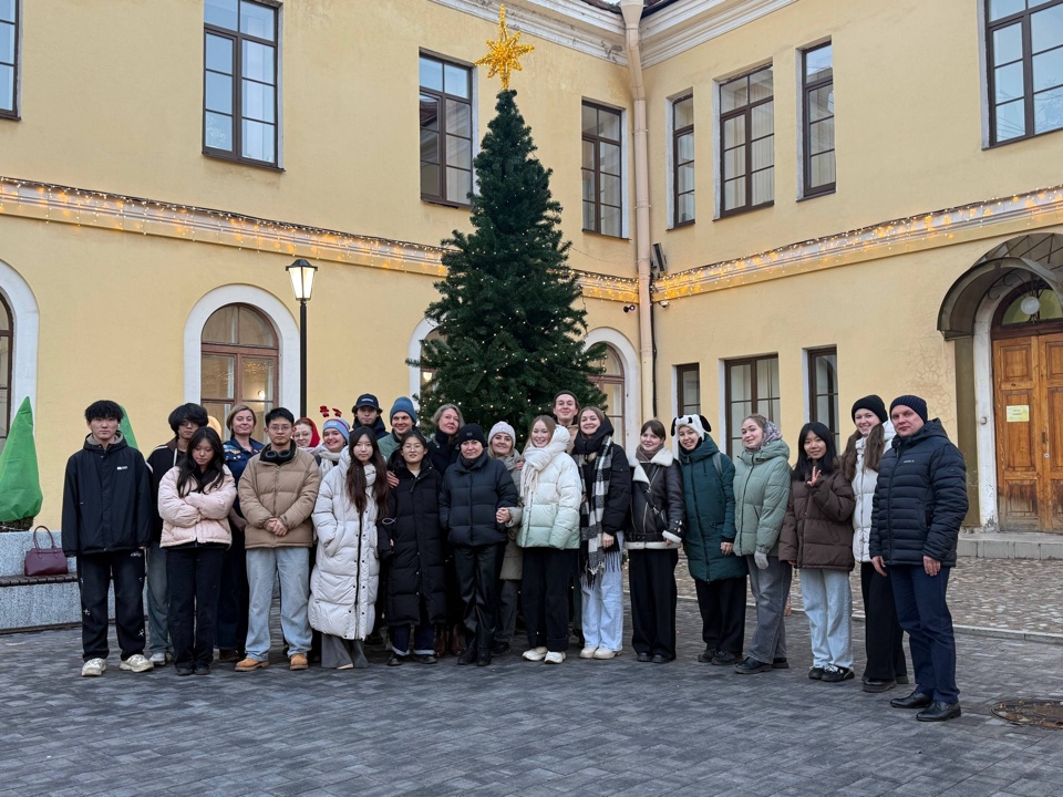 Иконникова Н.Ю. и студенты приняли самое активное участие в танцевальном флешмобе