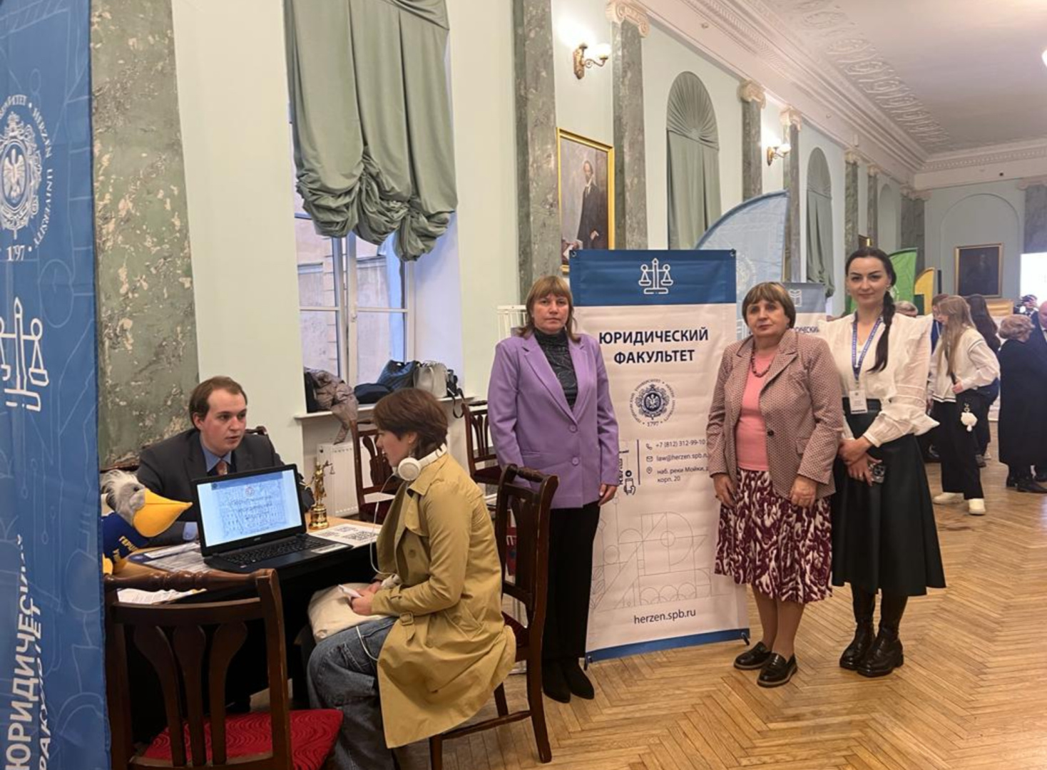 Юридический факультет принял участие в общеуниверситетском мероприятии «День открытых дверей»