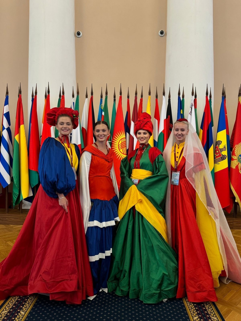 В Санкт-Петербурге прошла церемония открытия IV Евразийского женского форума.