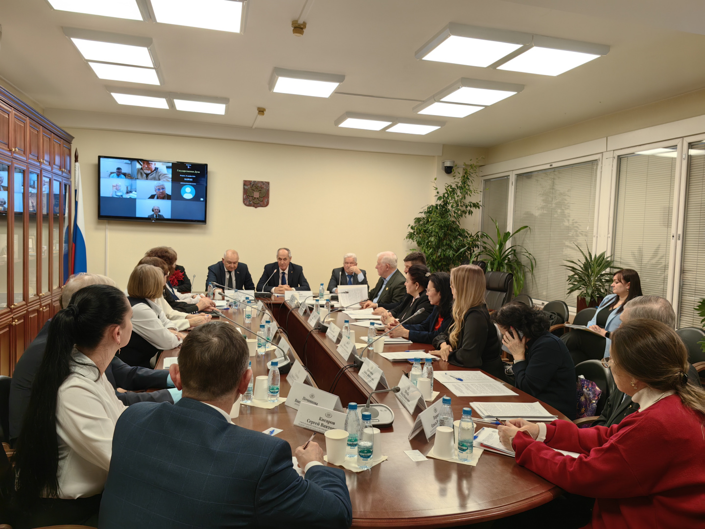 10 декабря 2024 года Макаров И.А. принял участие в заседании рабочей группы по сохранению и укреплению духовно-нравственных ценностей и физического воспитания народов РФ при Комитете Государственной Думы по делам национальностей
