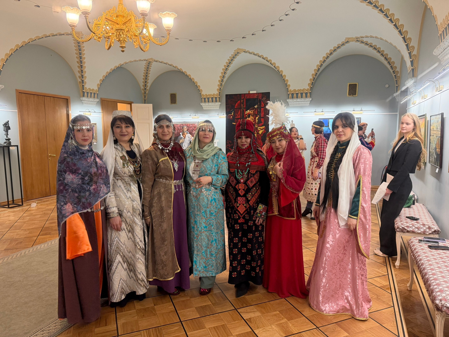 В Санкт-Петербургском доме национальностей расцвели «Розы мира»