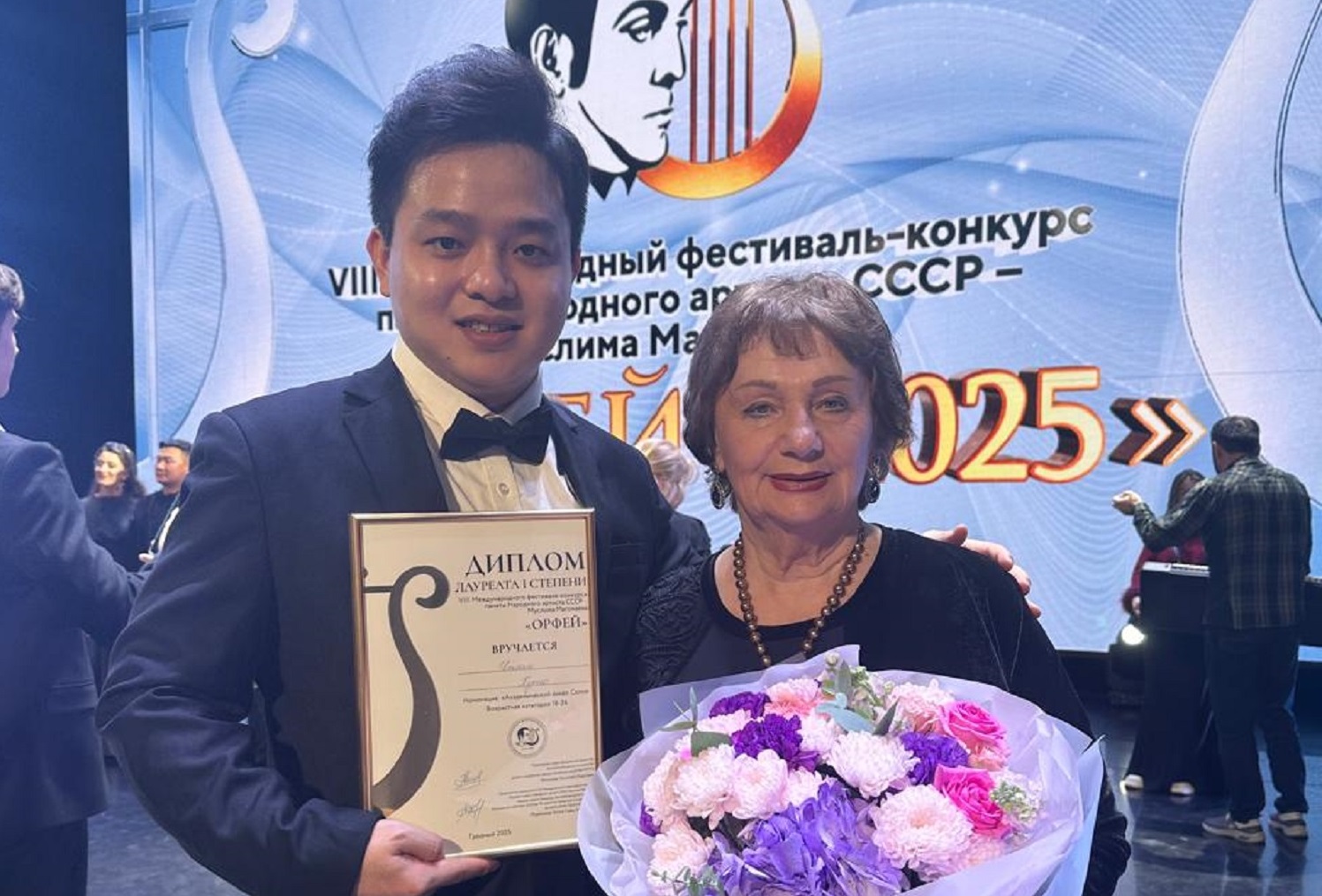 Студент Чжан Хунго стал обладателем премии VIII Международного фестиваля-конкурса вокалистов «Орфей»