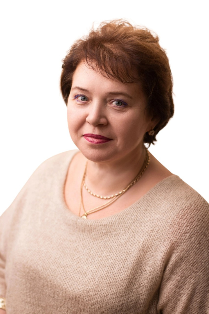 ЛГ-Photoroom.jpg
