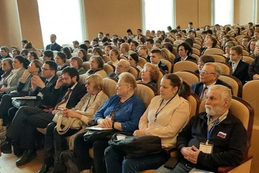 Институт физики принял участие в работе Всероссийской конференции исследовательских и проектных работ учащихся «Юность. Наука. Культура – Север»