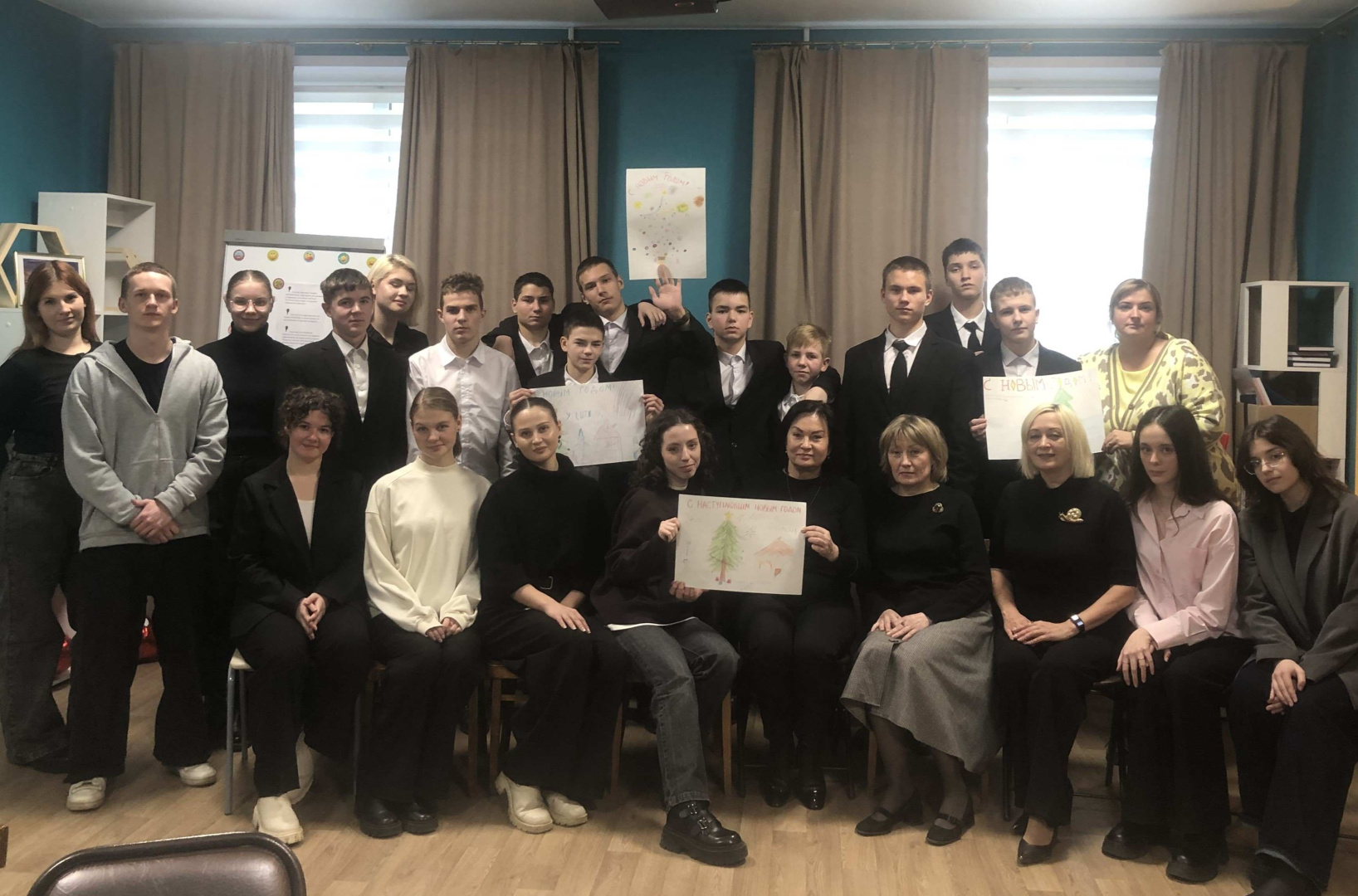 Иконникова Г.Ю. посетила с группой студентов 3 курса «Специальное профессиональное училище закрытого типа» в городе Колпино