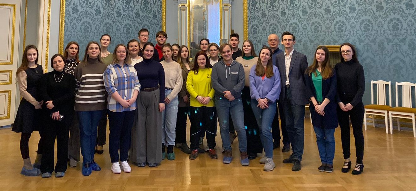 Дворец детей:  изучаем  инновационный опыт Аничкова лицея